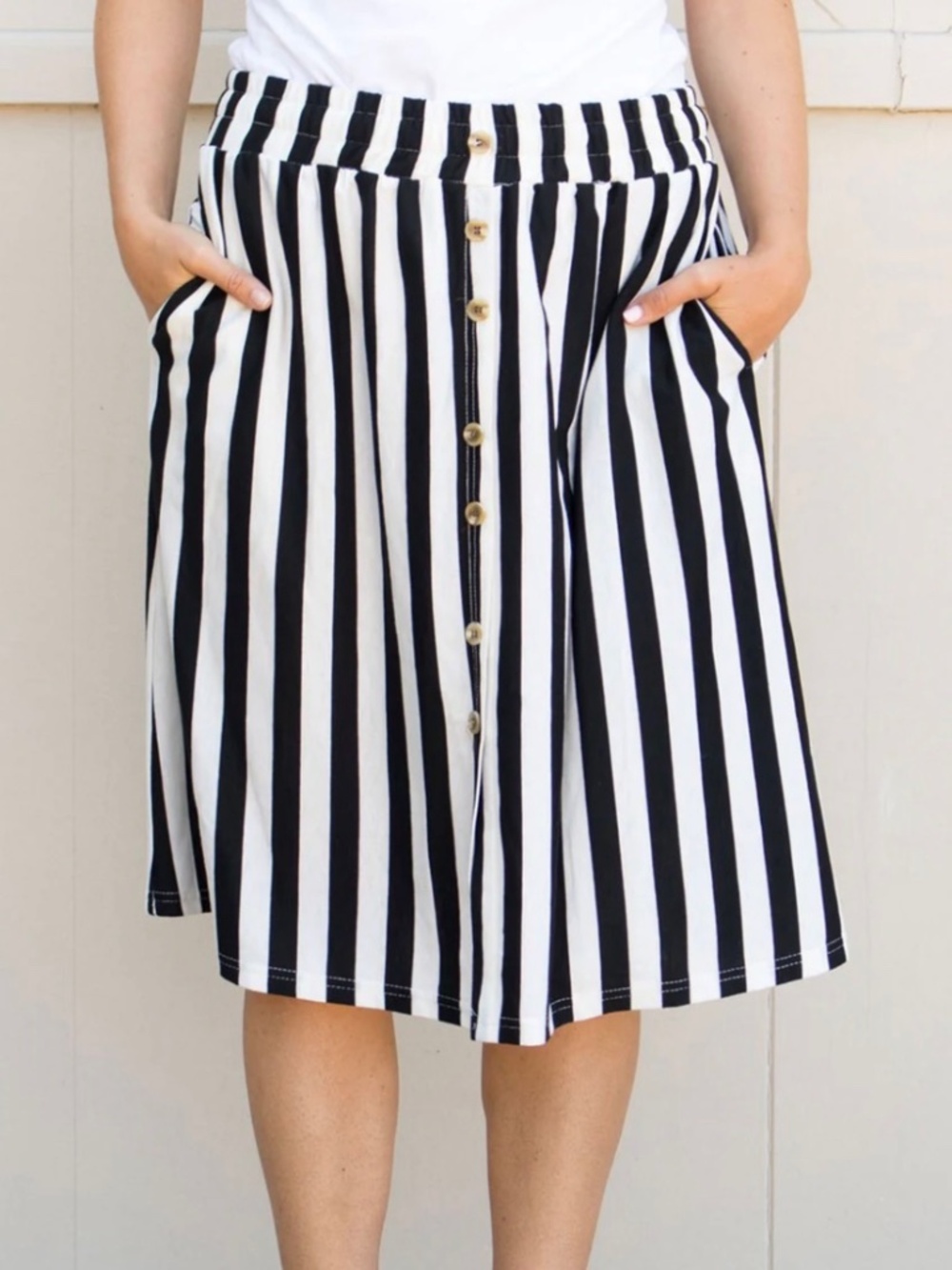 Tilted Teal - Gray White Striped Button Front Midi Skirt Pockets Size Large